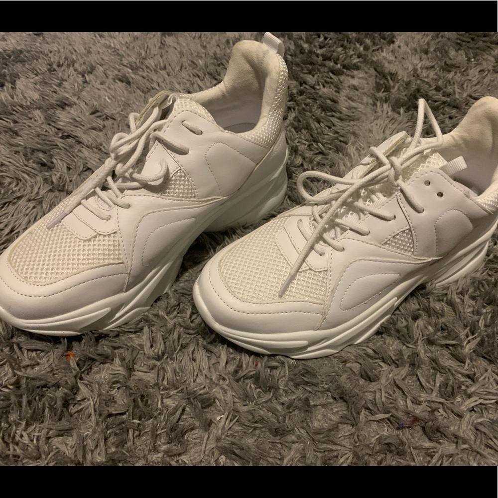 Steve Madden Sneakers